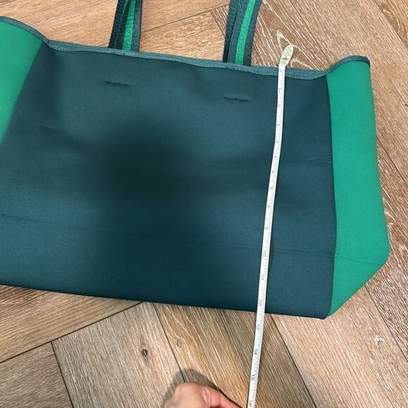 Summersalt Neoprene Tote - Picture 7 of 8